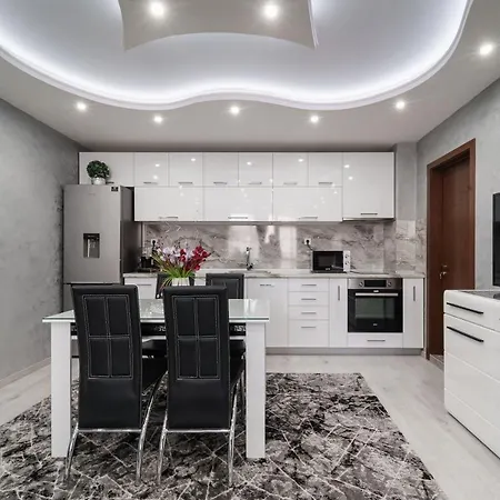 Appartement - A Brand New Luxury & Comfy 2 *
